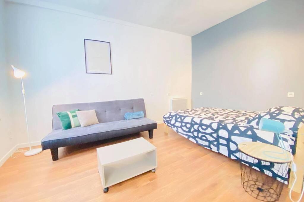Studio De Charme Apartment Laon Exterior photo